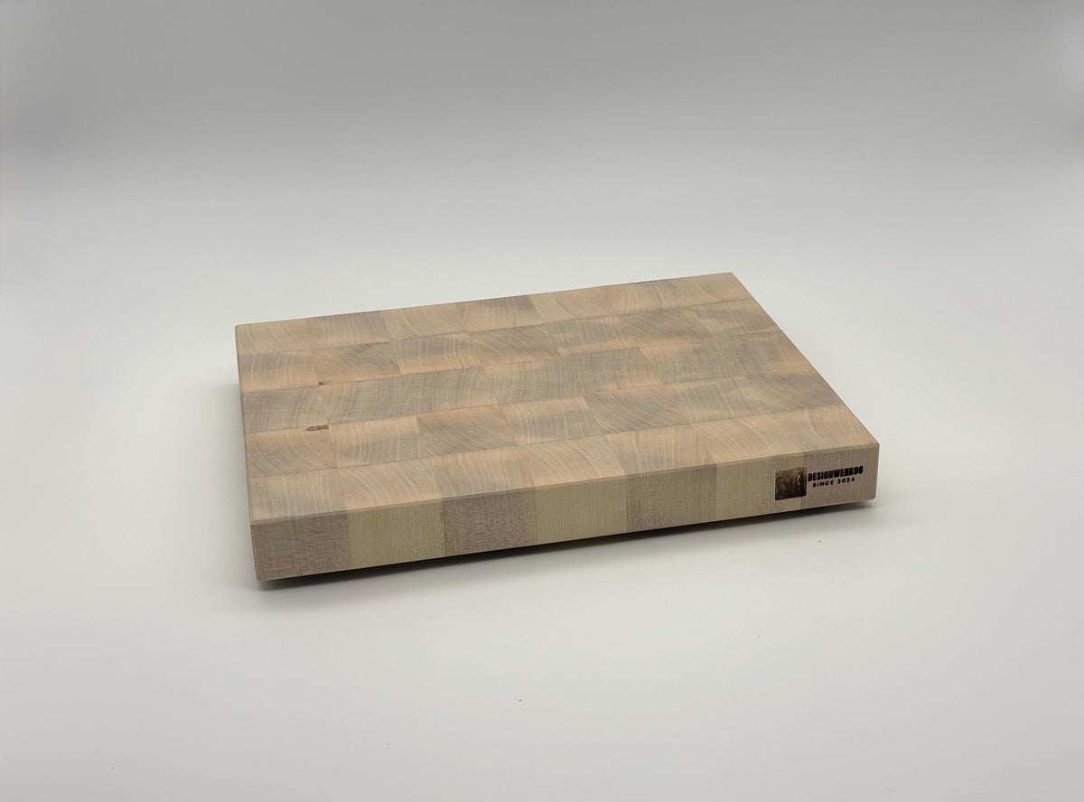 Stirnholz-Schneidebrett aus Ahorn – handgefertigt, 33x25 cm, rutschfest & messerschonend