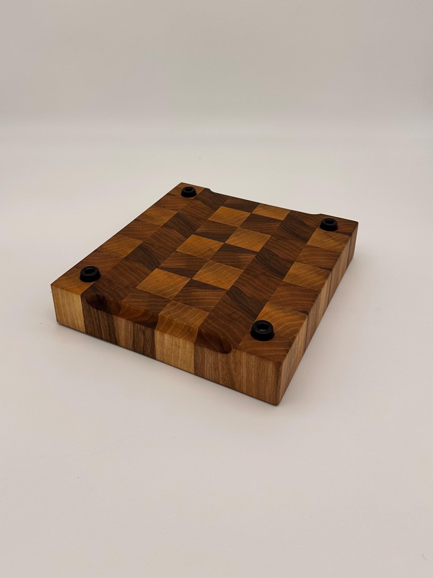 Stirnholz Schneidebrett aus Nussbaum | Mini Hackblock | Handgefertigt | 25x23x5 cm | Robust & langlebig | Küchenbrett aus Massivholz