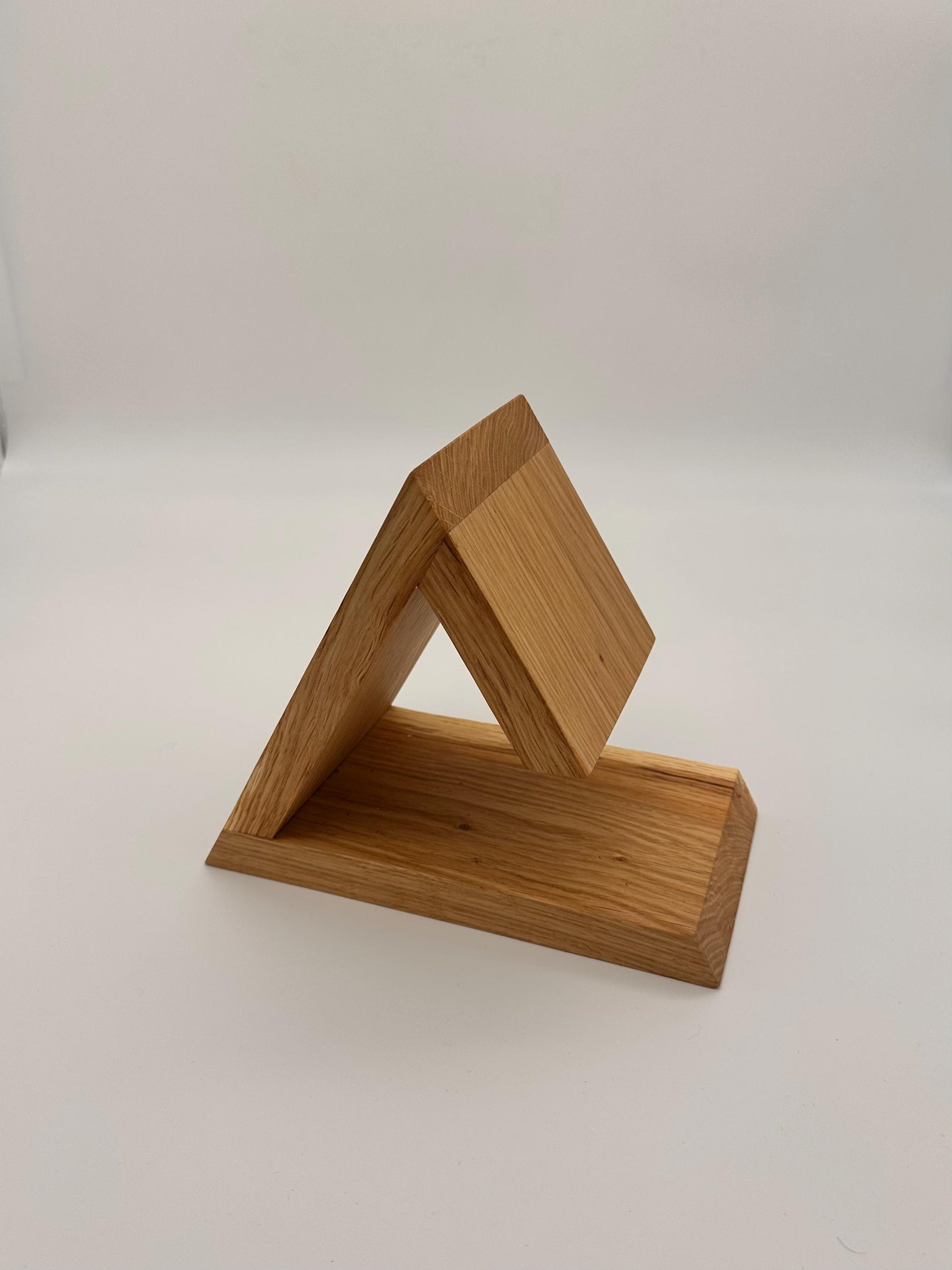 Handgefertigter Holz Buchständer aus Eiche | Lesehilfe & Brillenhalter | Modernes Geschenk für Leser*innen | Minimalistischer Book Stand