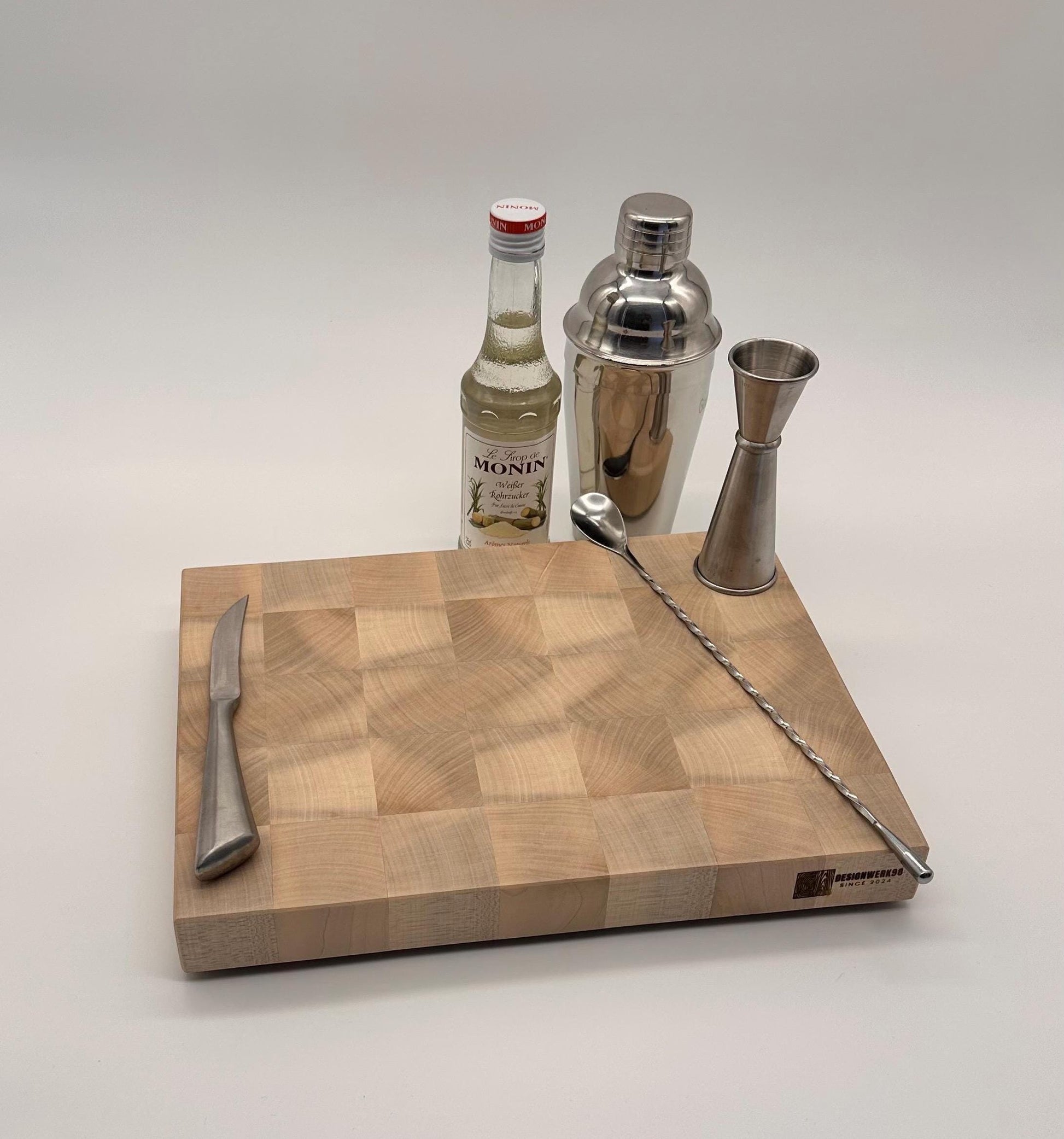Stirnholz-Schneidebrett aus Ahorn – handgefertigt, 33x25 cm, rutschfest & messerschonend