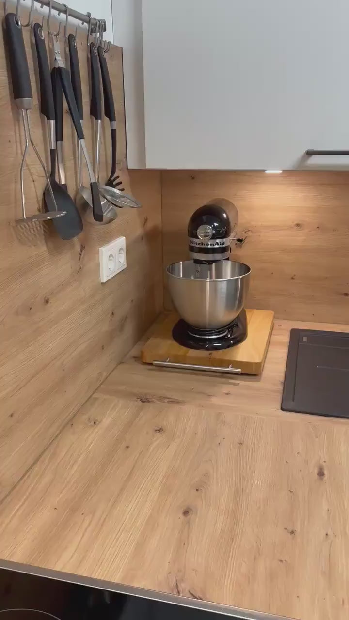 Gleitbrett für Küchenmaschinen aus Massivholz mit Rollen – rutschfest & leicht verschiebbar. Thermomix® tm6 tm7, Bosch® Cookit, Kitchenaid®